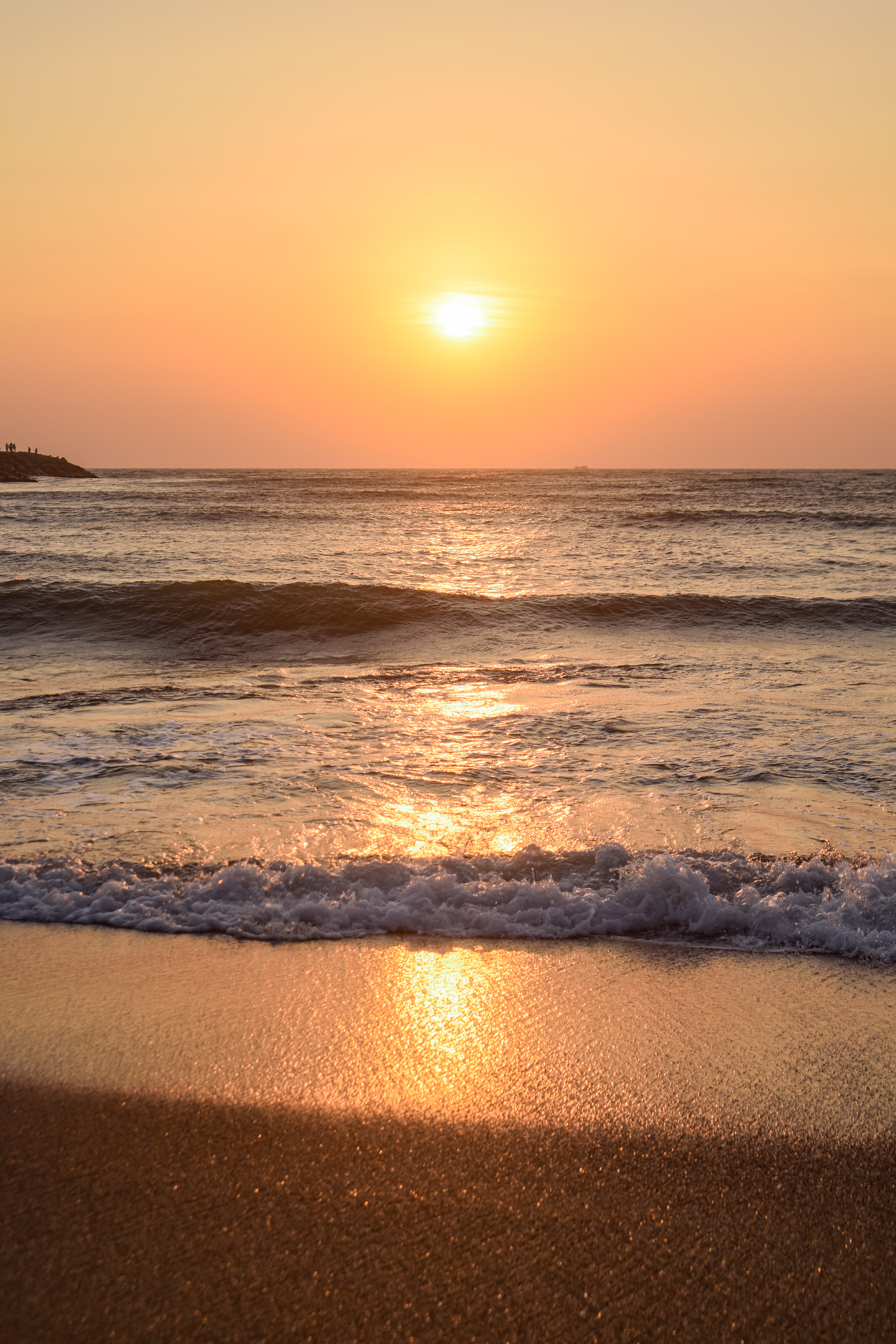 Kanyakumari Sunrise Beach Reflection – Golden Morning Waves