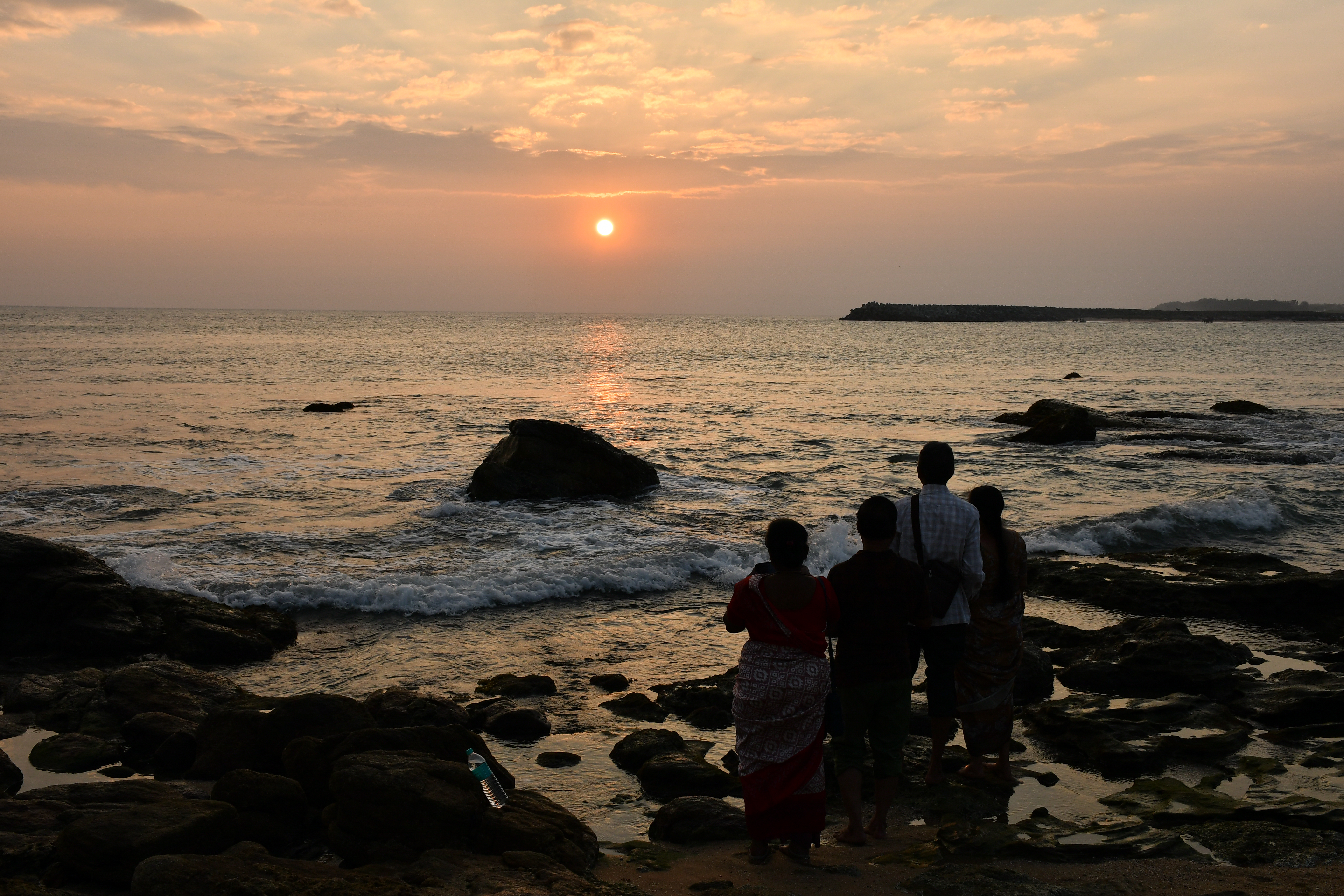 People Watching Ocean Sunset – Evening Coastal Landscape | Kanyakumari Sunrise Media