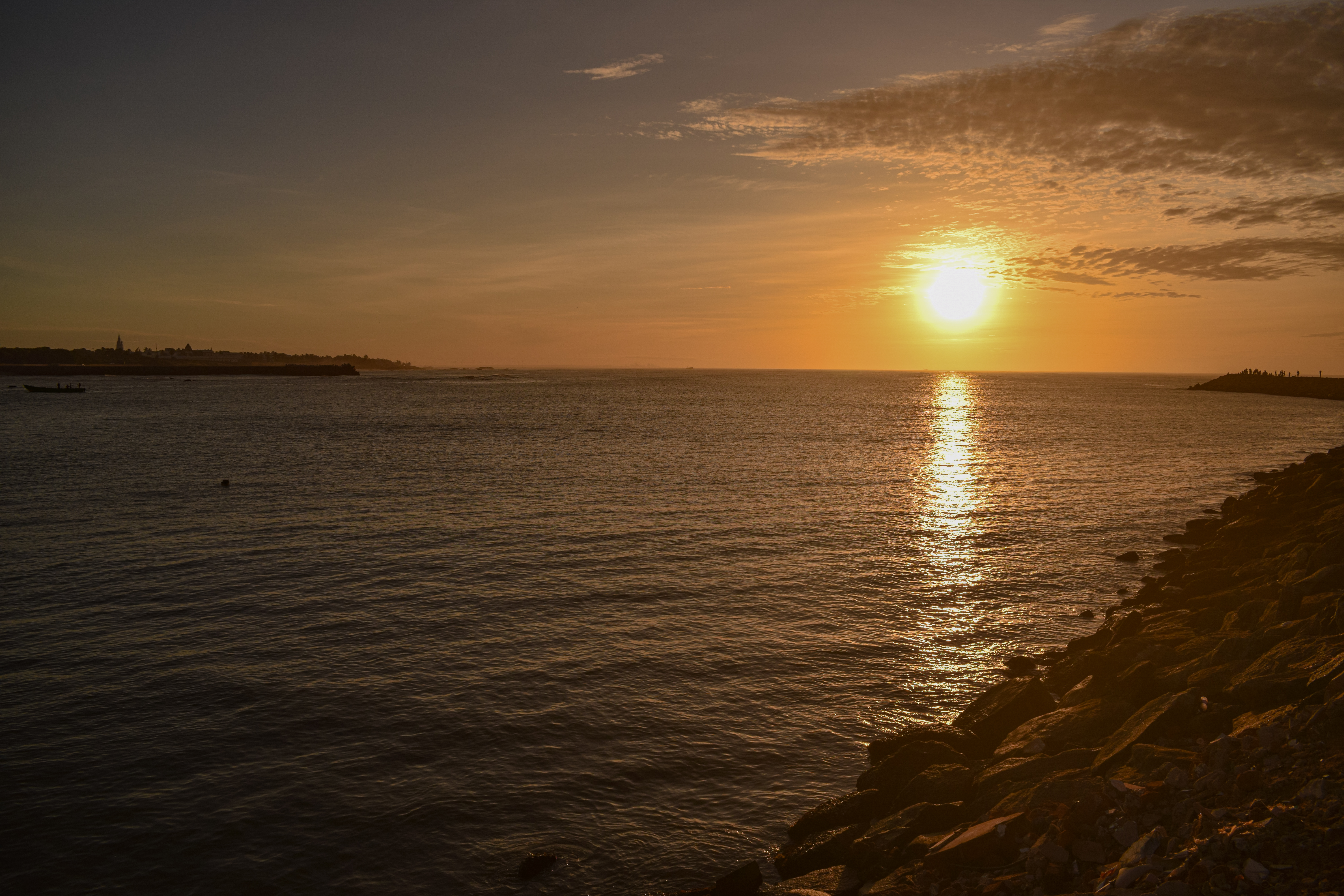 Golden Sunrise Over Calm Sea – Morning Ocean Landscape