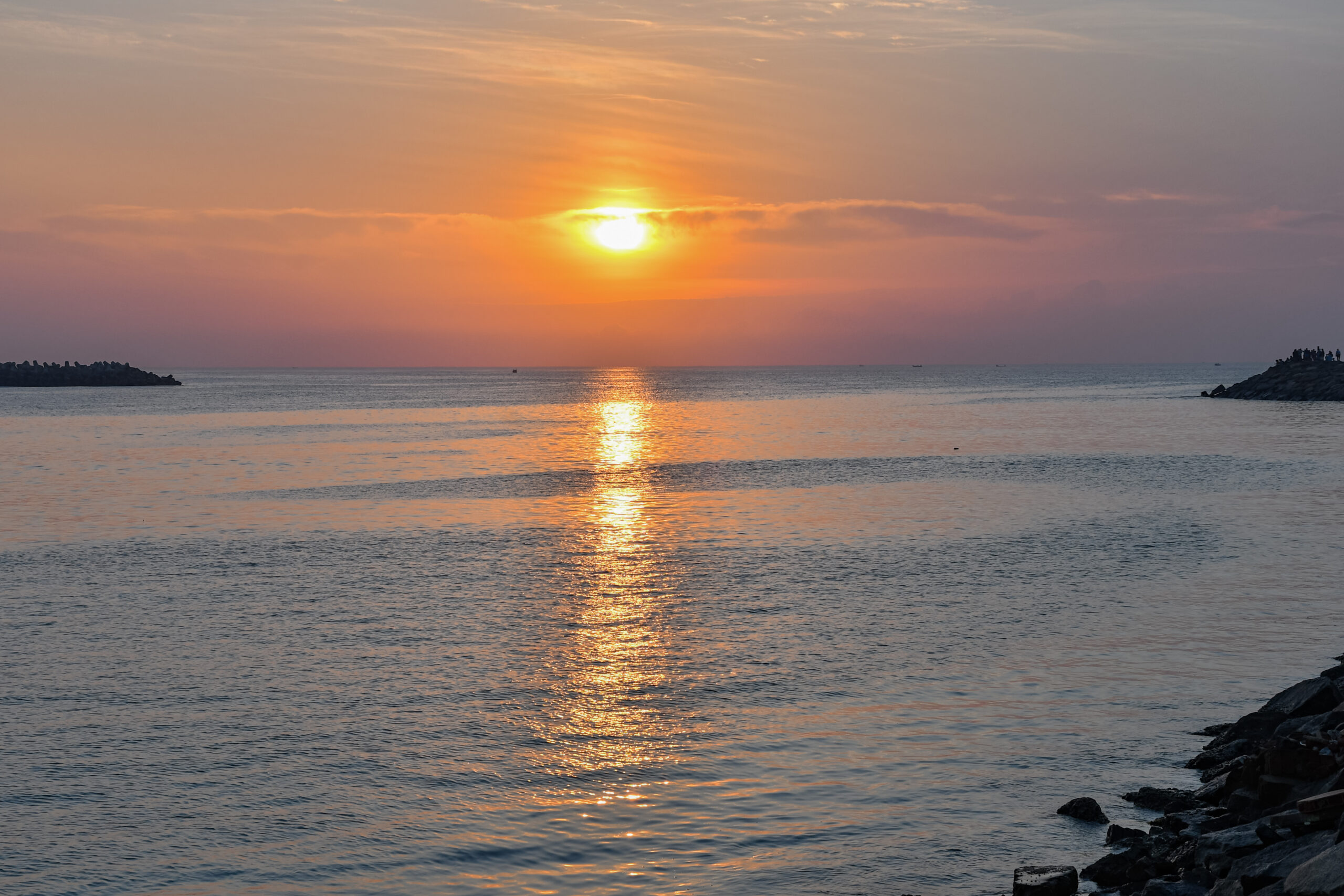 Kanyakumari Sunrise Golden Reflection – HD Photo Download
